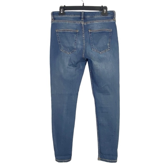 ZARA Lightweight Stretch Skinny Jeans - Picture 2 of 9